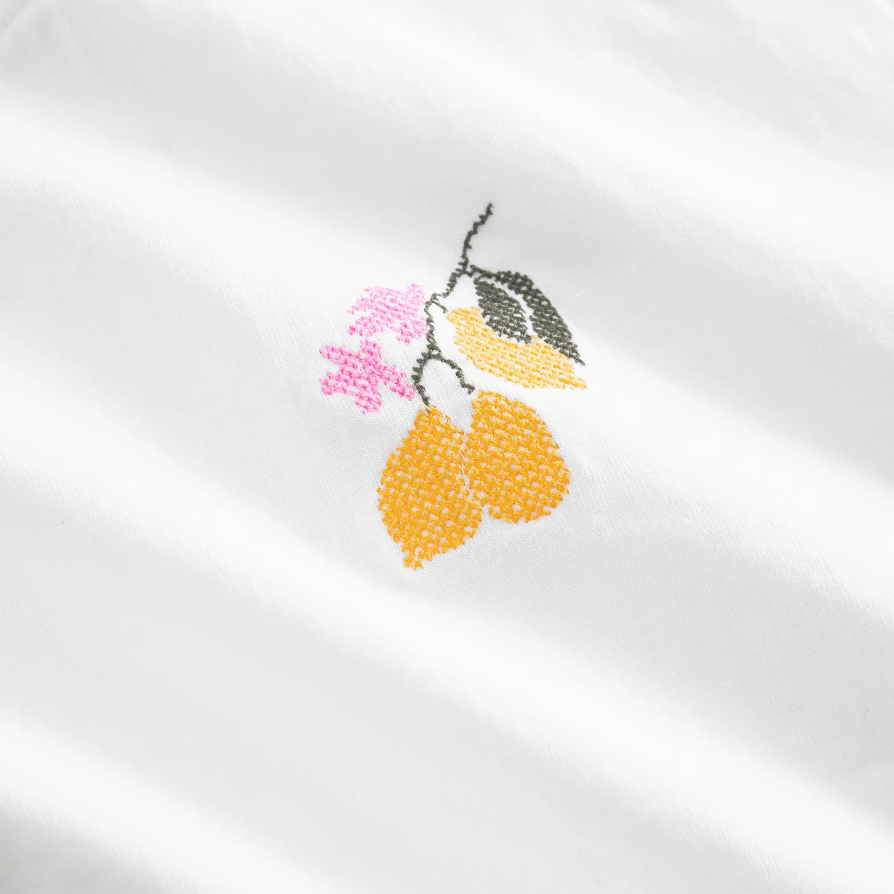 T-Shirt - Vadstena - Lemon Branch White
