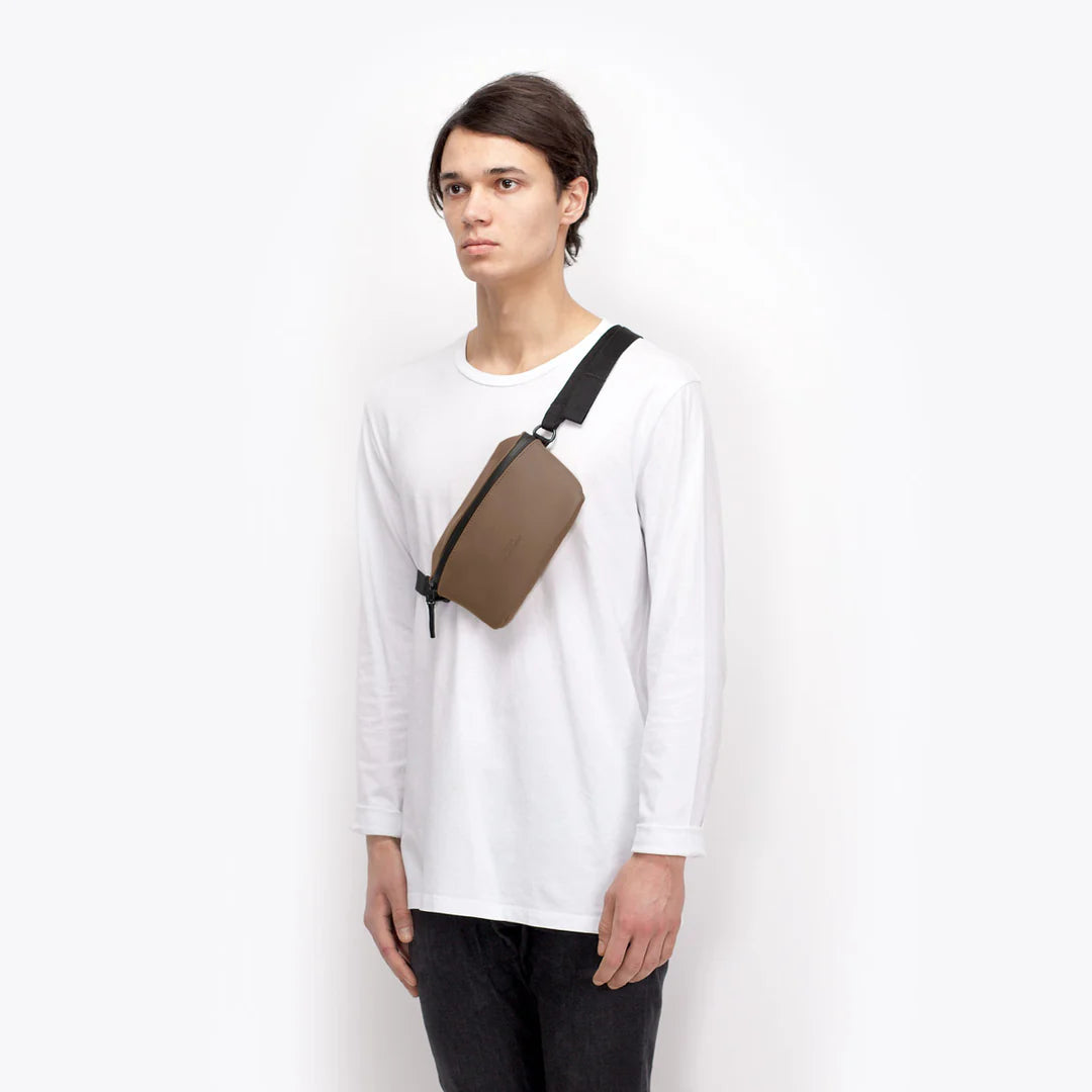Jona Medium - Lotus Infinity - Chestnut
