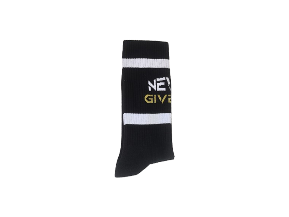 SOCKS NEVER GIVE UP BLACK