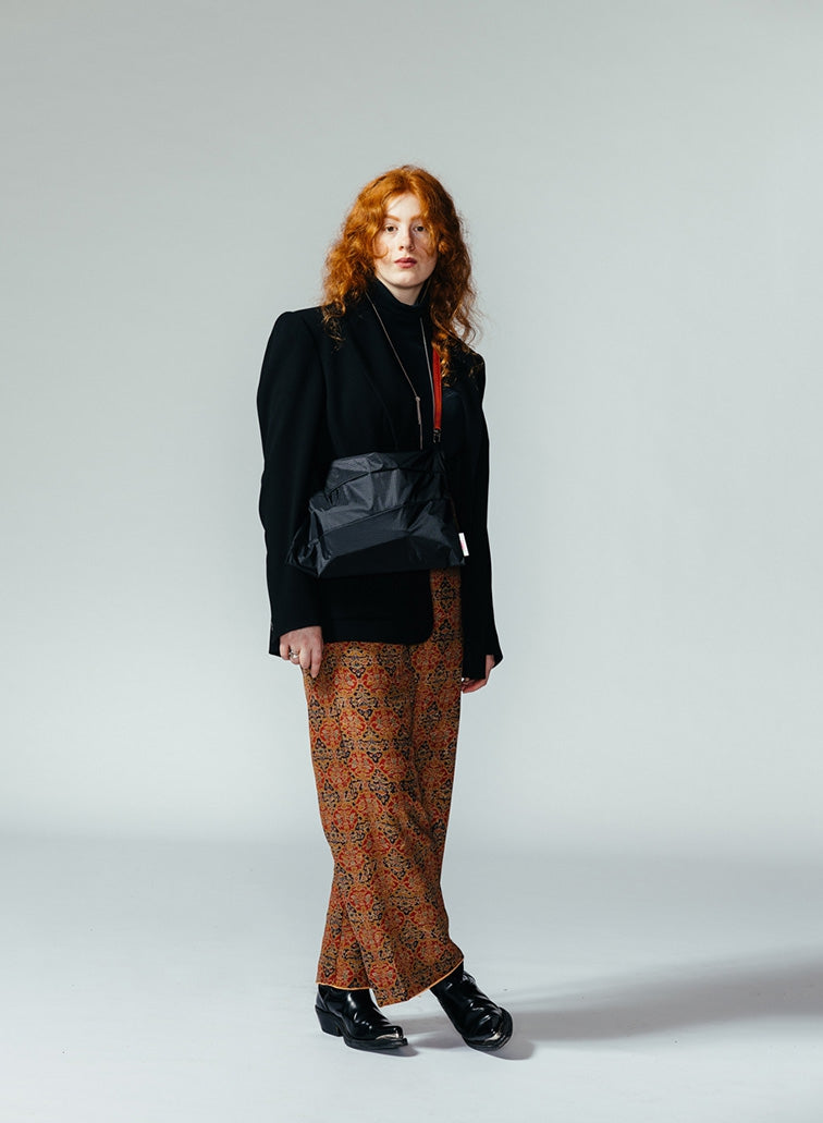 The New Pouch - Black & Black Large
